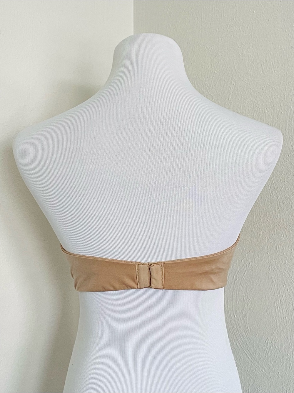 Victoria's Secret Very Sexy Strapless Push-Up Bra - Beige 36B - Picture 7 of 9